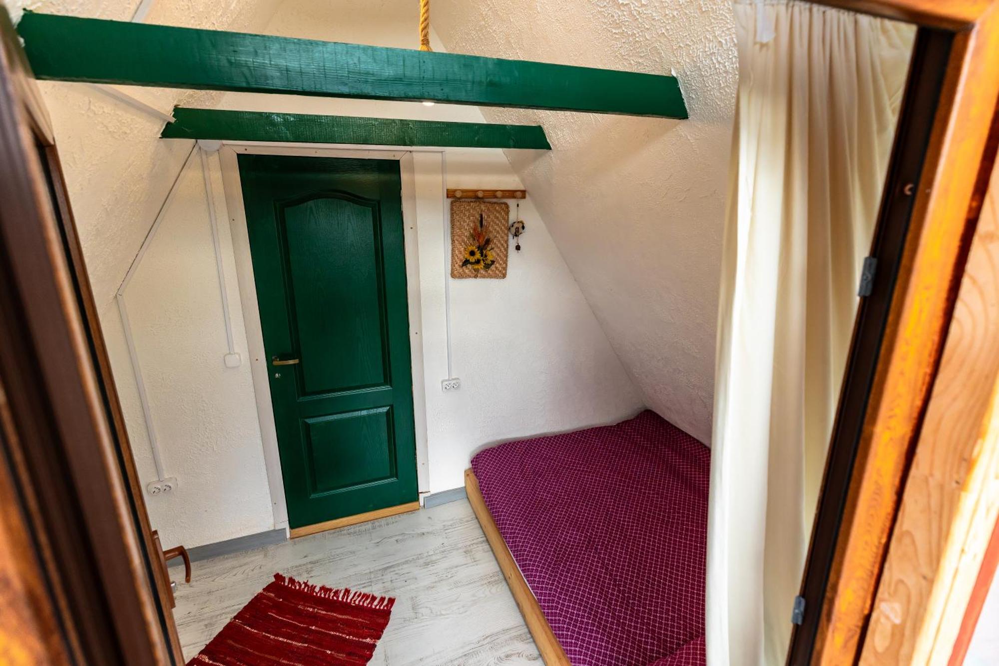 Catunu' Lui Emil Villa Carbunesti ภายนอก รูปภาพ